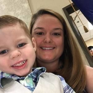 Meet your Posher, Leah